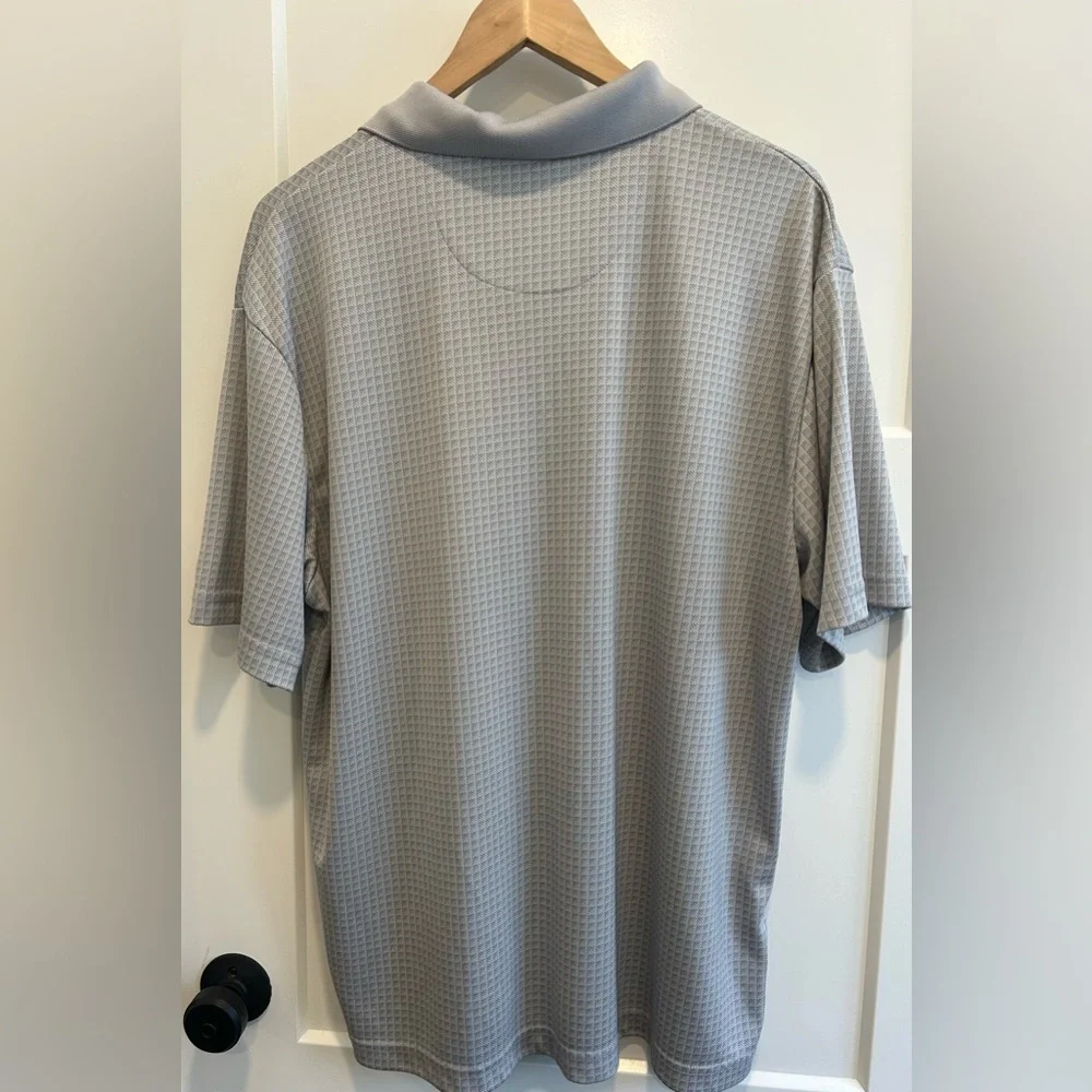 Hogan excellent gray